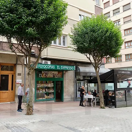 El Rincon Del Campoamor - Piso Centrico En Oviedo. 奥维耶多